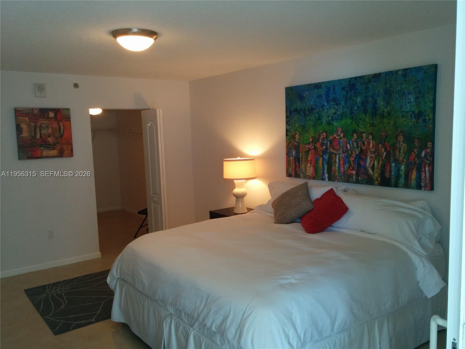 1200 Brickell Bay Dr #1612, Miami FL 33131