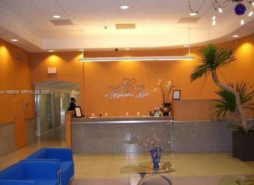 1200 Brickell Bay Dr #1612, Miami FL 33131