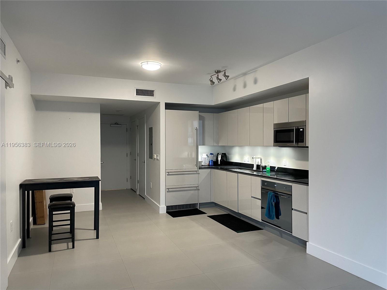 1010 Brickell Ave #3708, Miami FL 33131