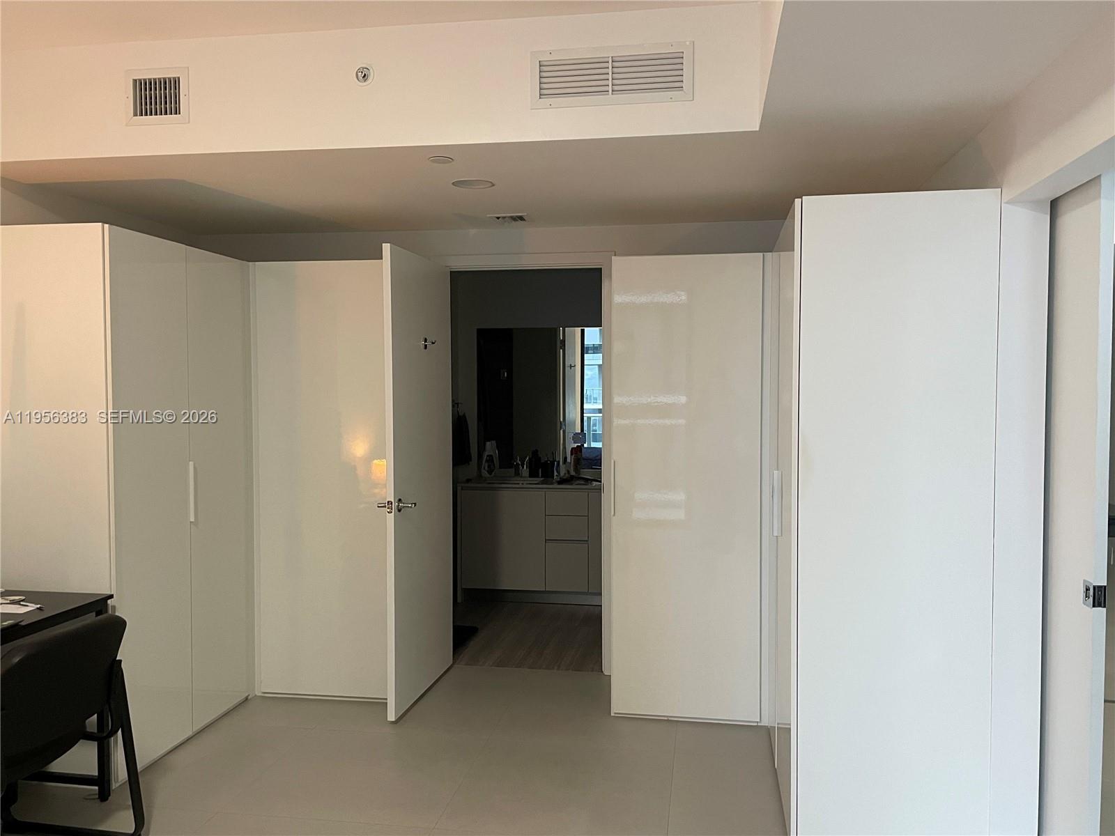 1010 Brickell Ave #3708, Miami FL 33131