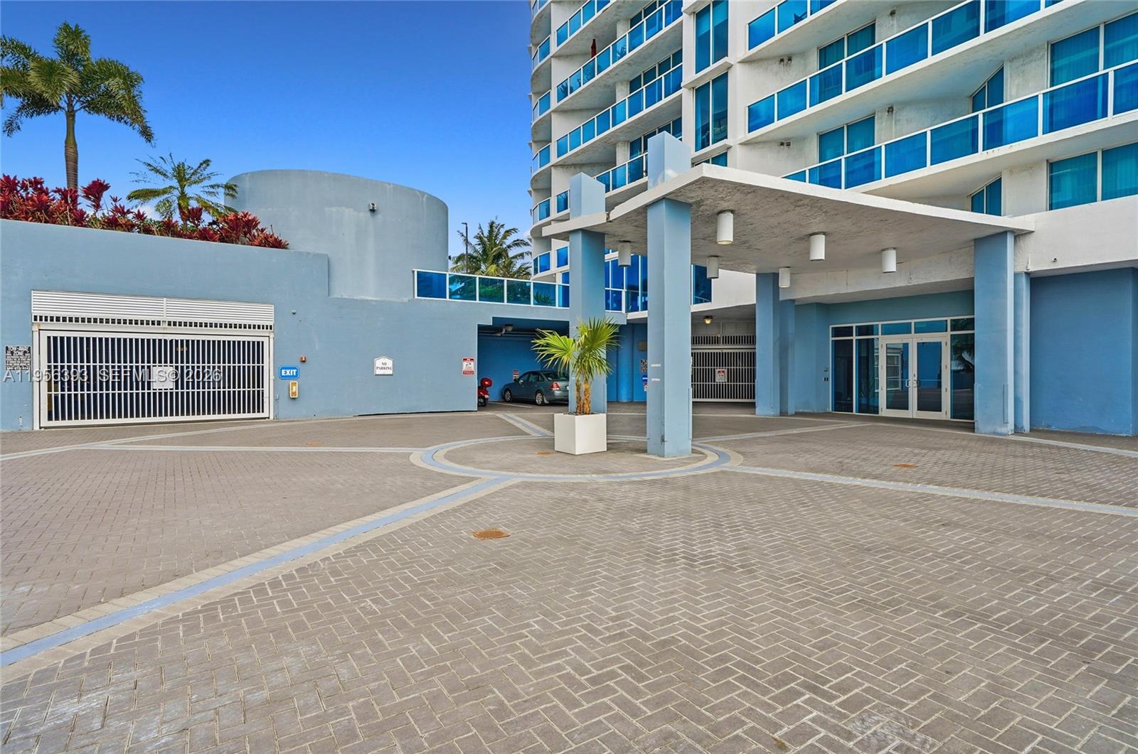 1881 79th St Cswy #1705, North Bay Village FL 33141