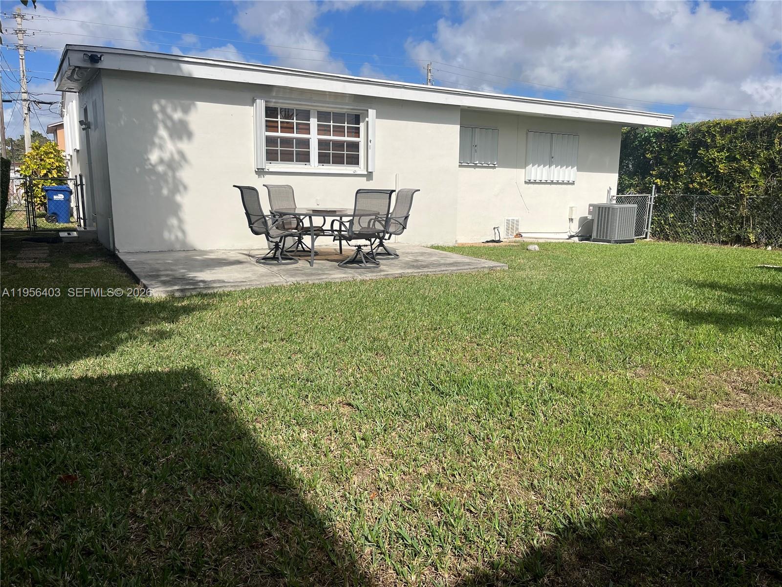 9026 SW 34 ST, Miami FL 33165