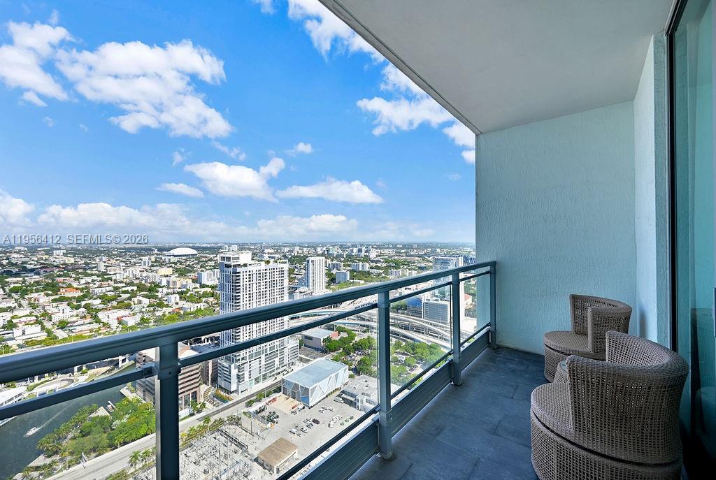 92 SW 3rd St #4806, Miami FL 33130