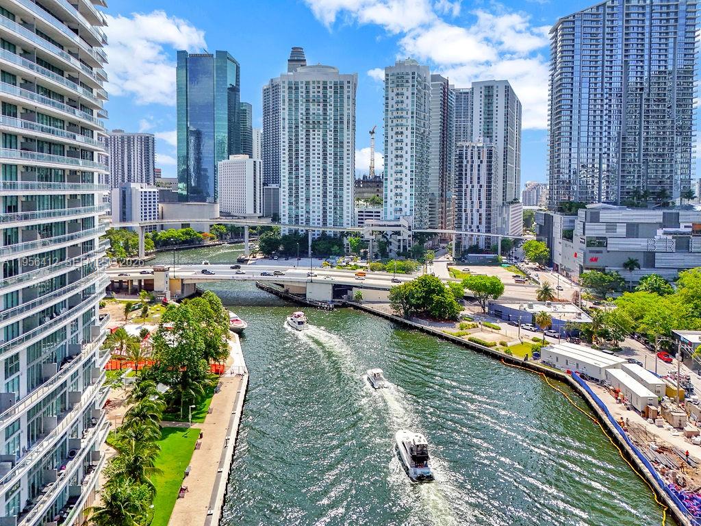 92 SW 3rd St #4806, Miami FL 33130