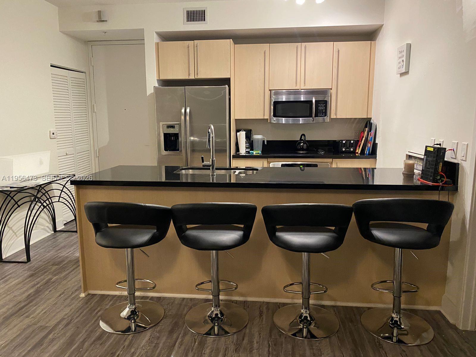1111 SW 1st Ave #1422-N, Miami FL 33130