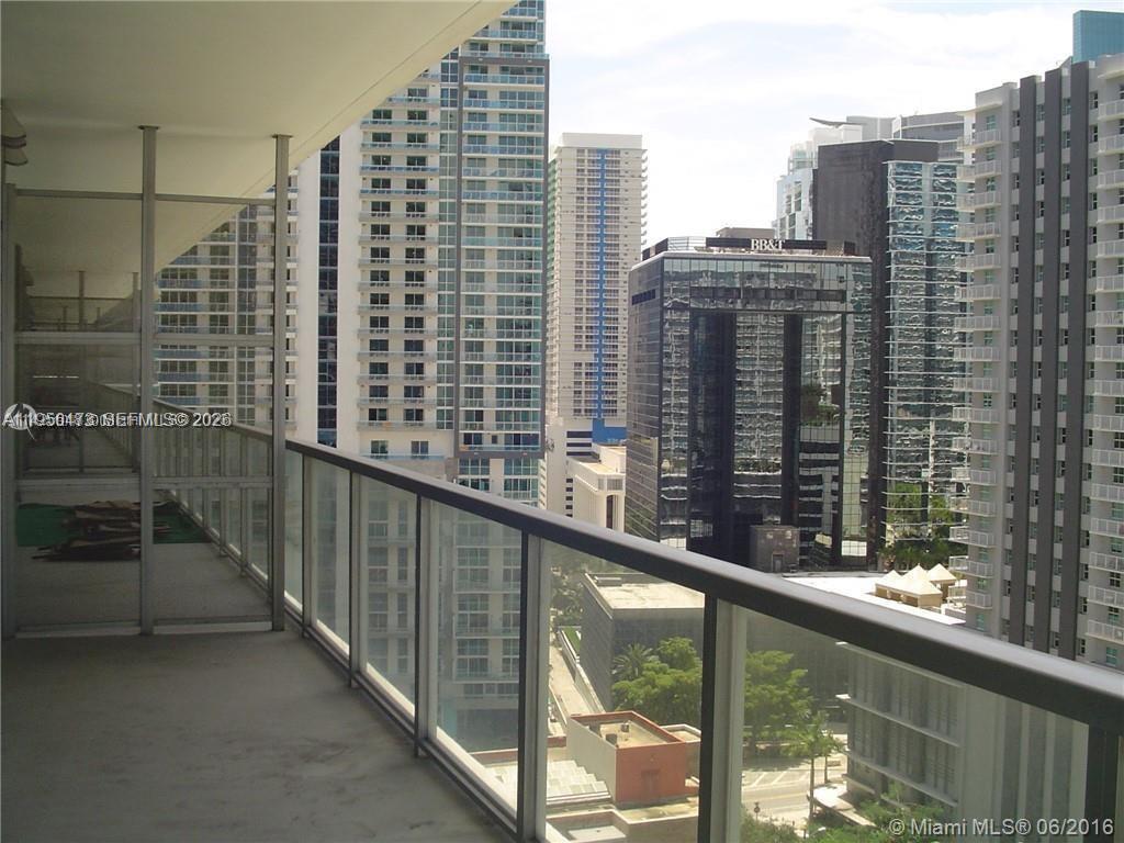 1111 SW 1st Ave #1422-N, Miami FL 33130
