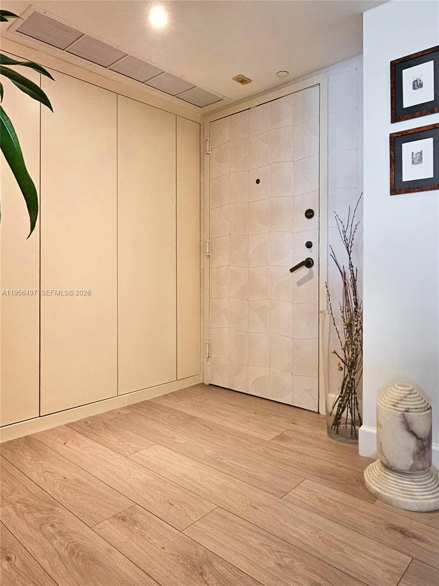 2333 Brickell Ave #1507, Miami FL 33129