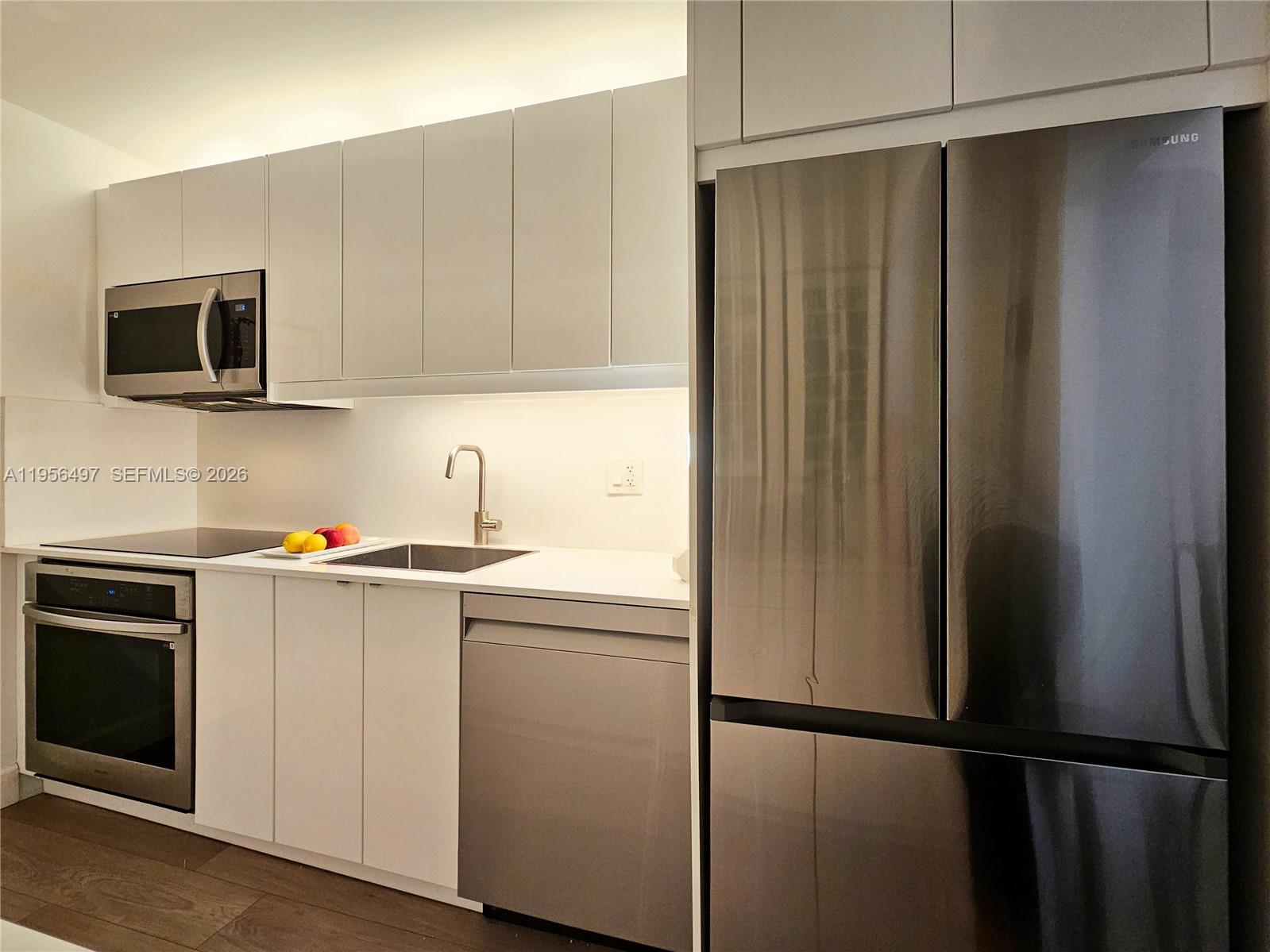 2333 Brickell Ave #1507, Miami FL 33129