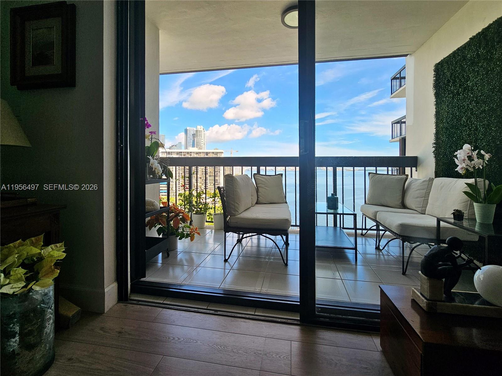 2333 Brickell Ave #1507, Miami FL 33129