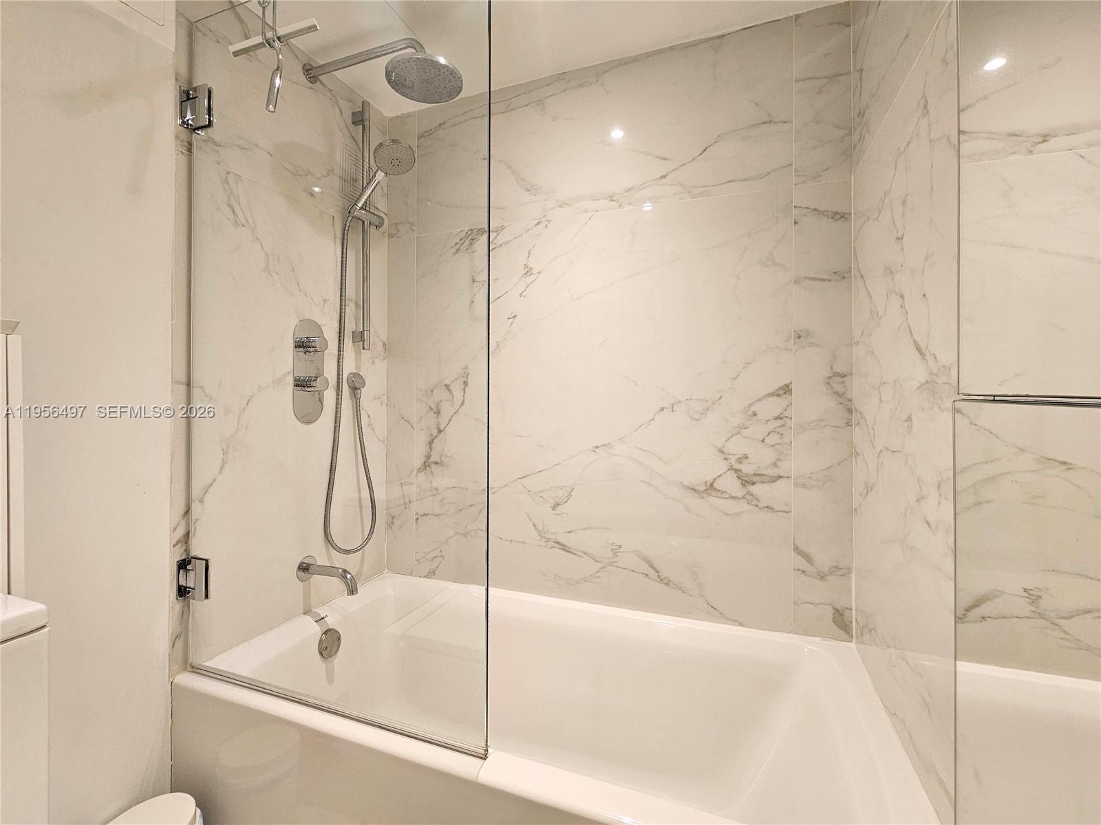 2333 Brickell Ave #1507, Miami FL 33129