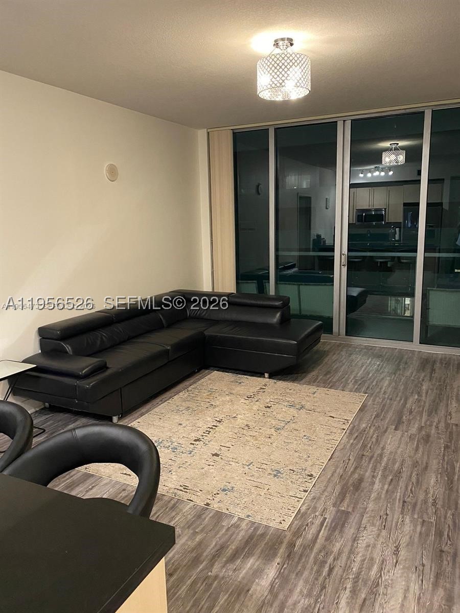1111 SW 1st Ave #1422-N, Miami FL 33130
