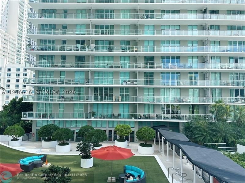 1111 SW 1st Ave #1422-N, Miami FL 33130