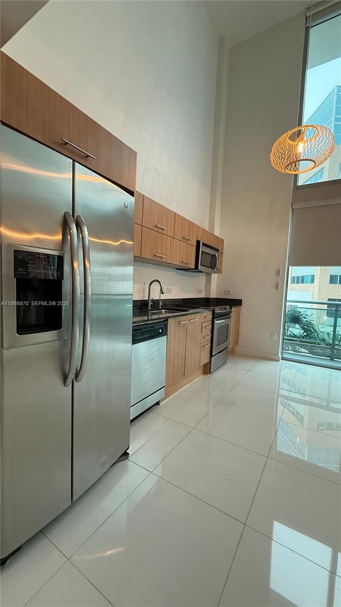 350 S Miami Ave #302, Miami FL 33130
