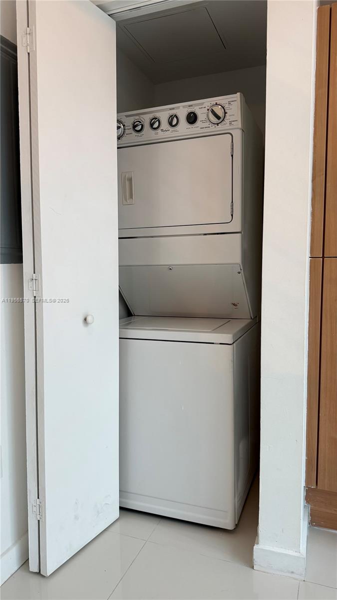 350 S Miami Ave #302, Miami FL 33130