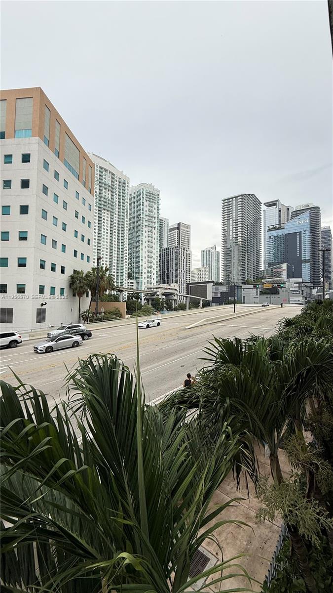 350 S Miami Ave #302, Miami FL 33130