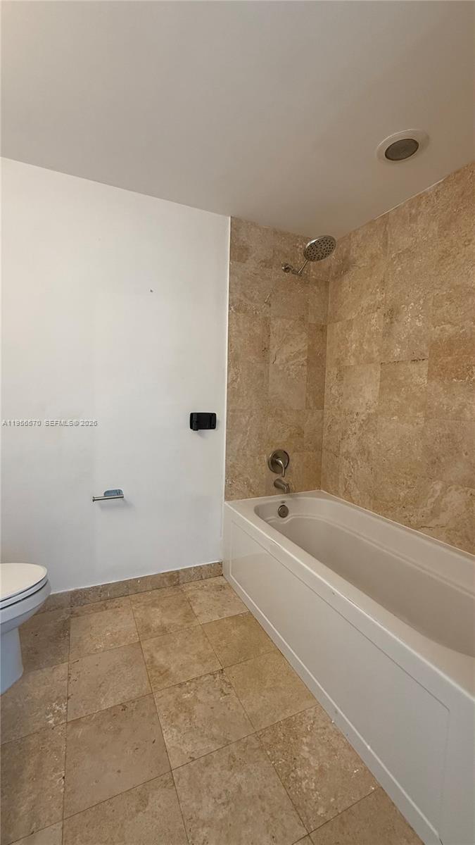 350 S Miami Ave #302, Miami FL 33130