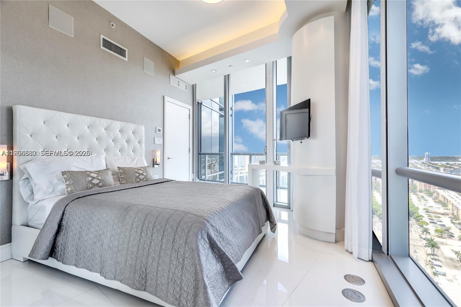 17121 Collins Ave #2608, Sunny Isles Beach FL 33160