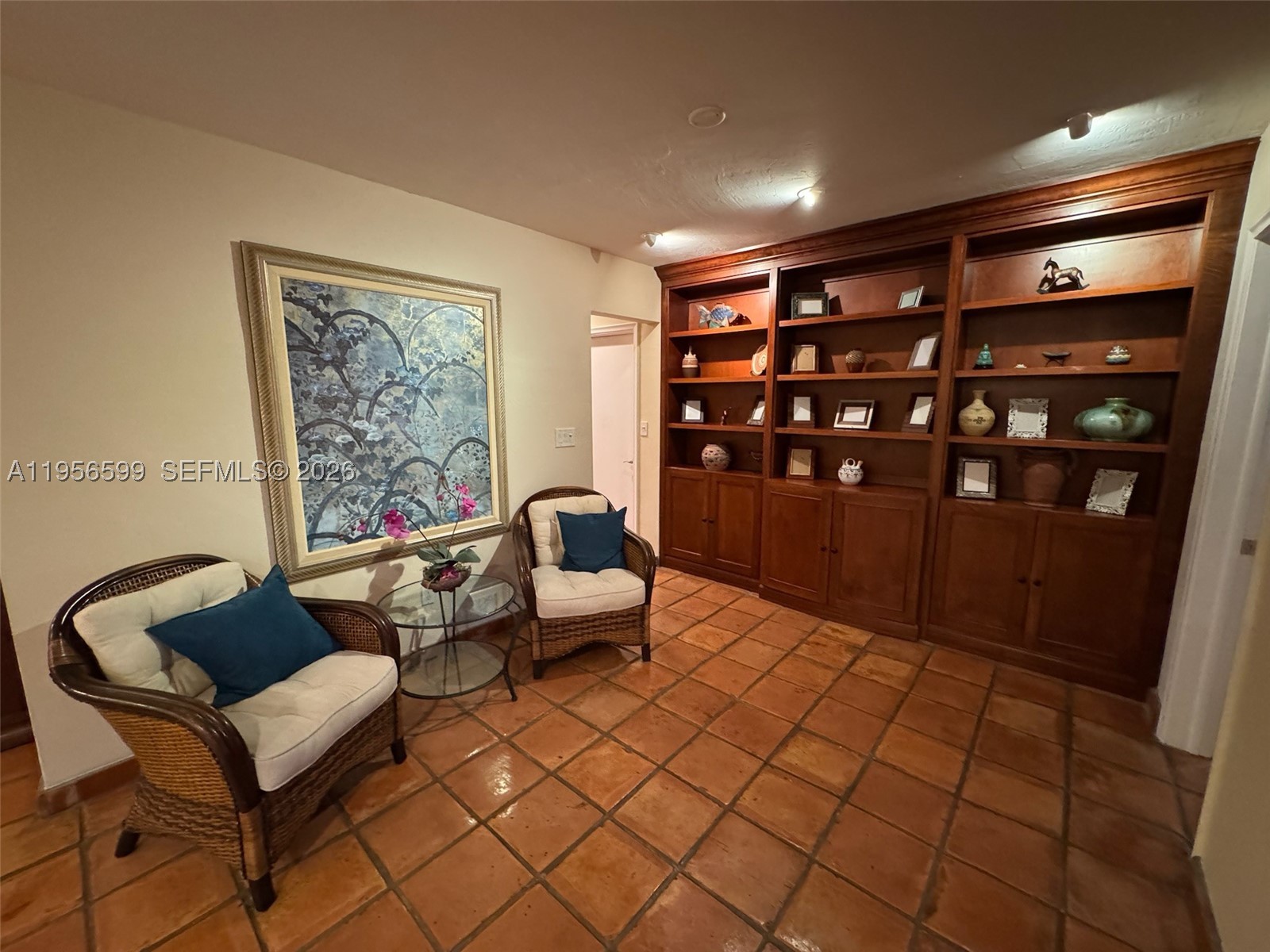 1110 Redbird Ave, Miami Springs FL 33166