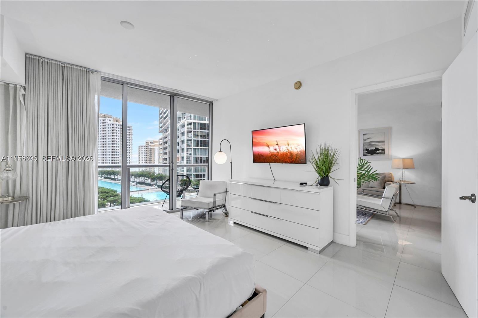 485 Brickell Ave #1711, Miami FL 33131
