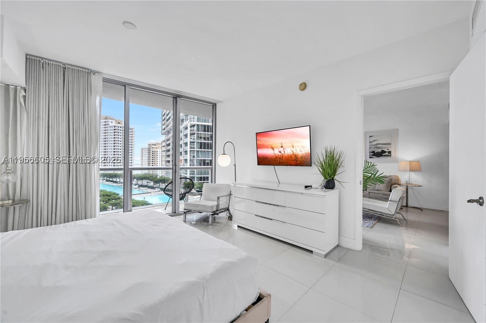 485 Brickell Ave #1711, Miami FL 33131