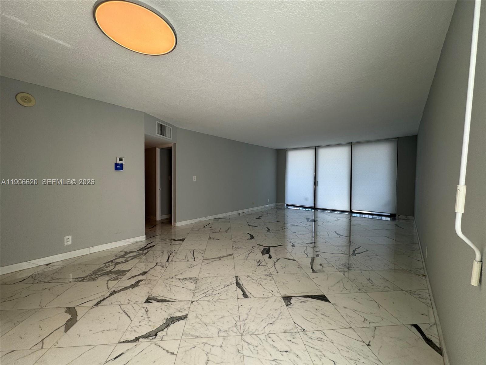 4800 Bayview Dr #206, Fort Lauderdale FL 33308
