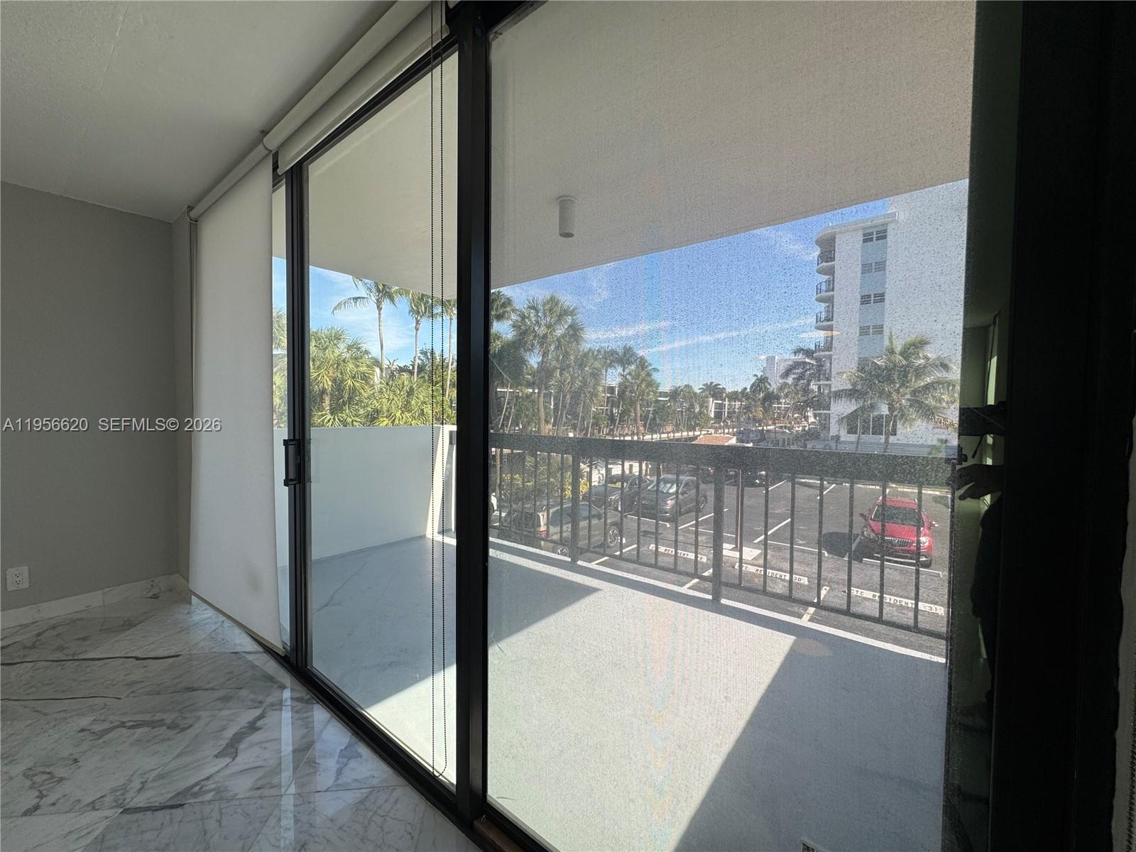 4800 Bayview Dr #206, Fort Lauderdale FL 33308