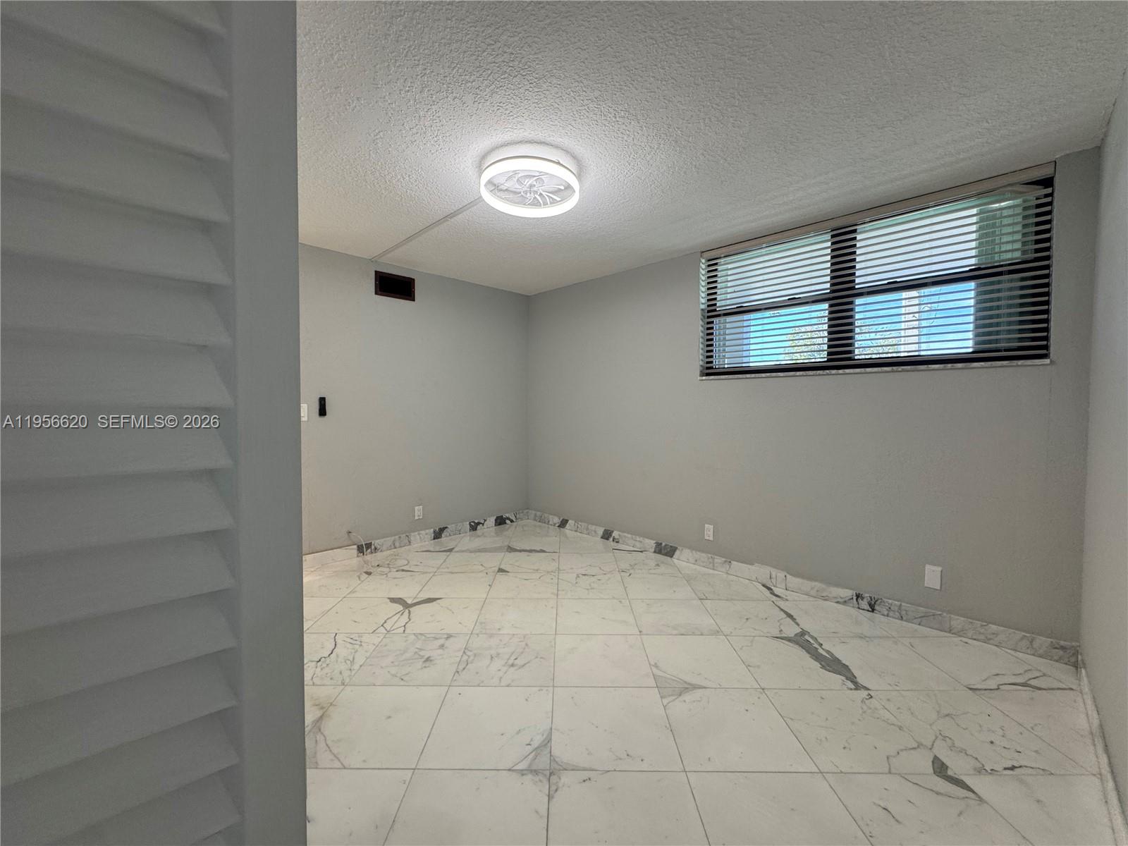 4800 Bayview Dr #206, Fort Lauderdale FL 33308