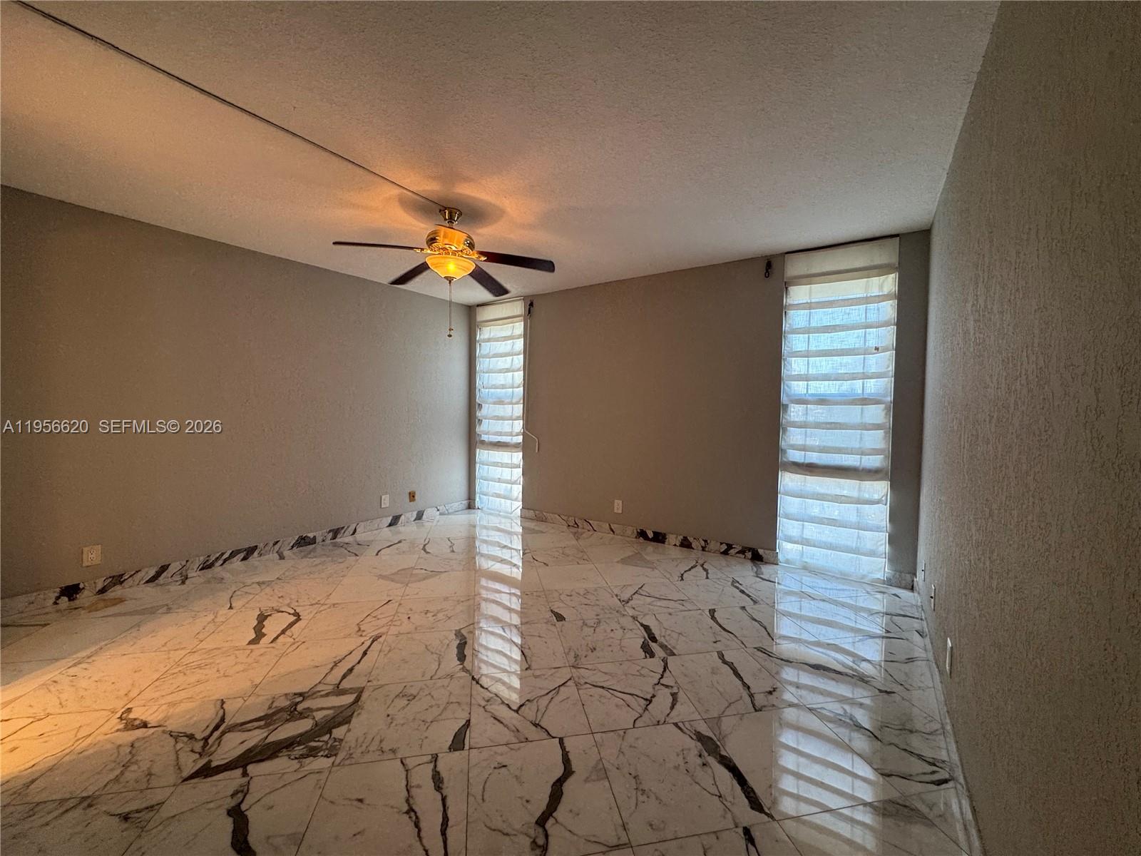 4800 Bayview Dr #206, Fort Lauderdale FL 33308