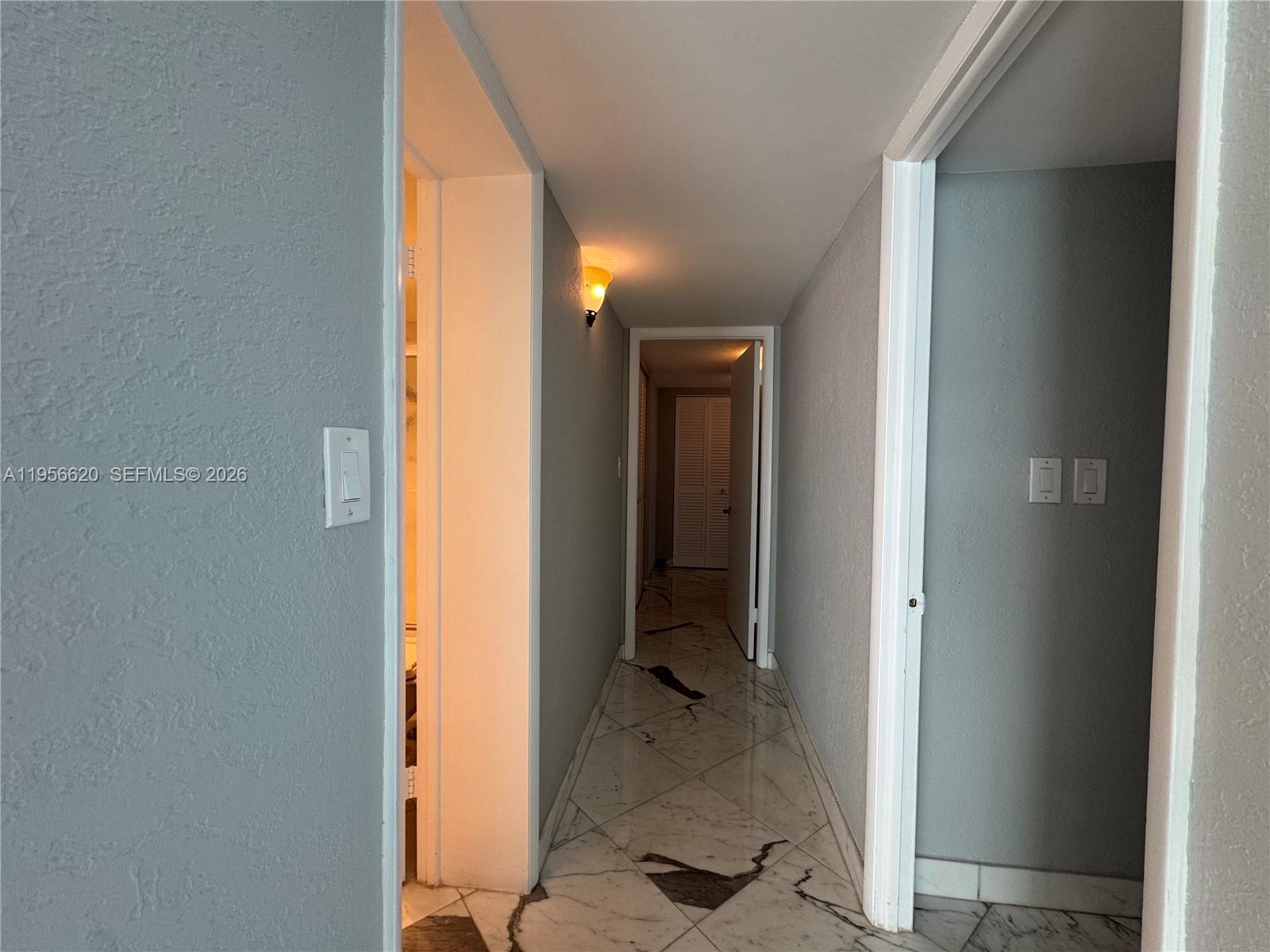 4800 Bayview Dr #206, Fort Lauderdale FL 33308