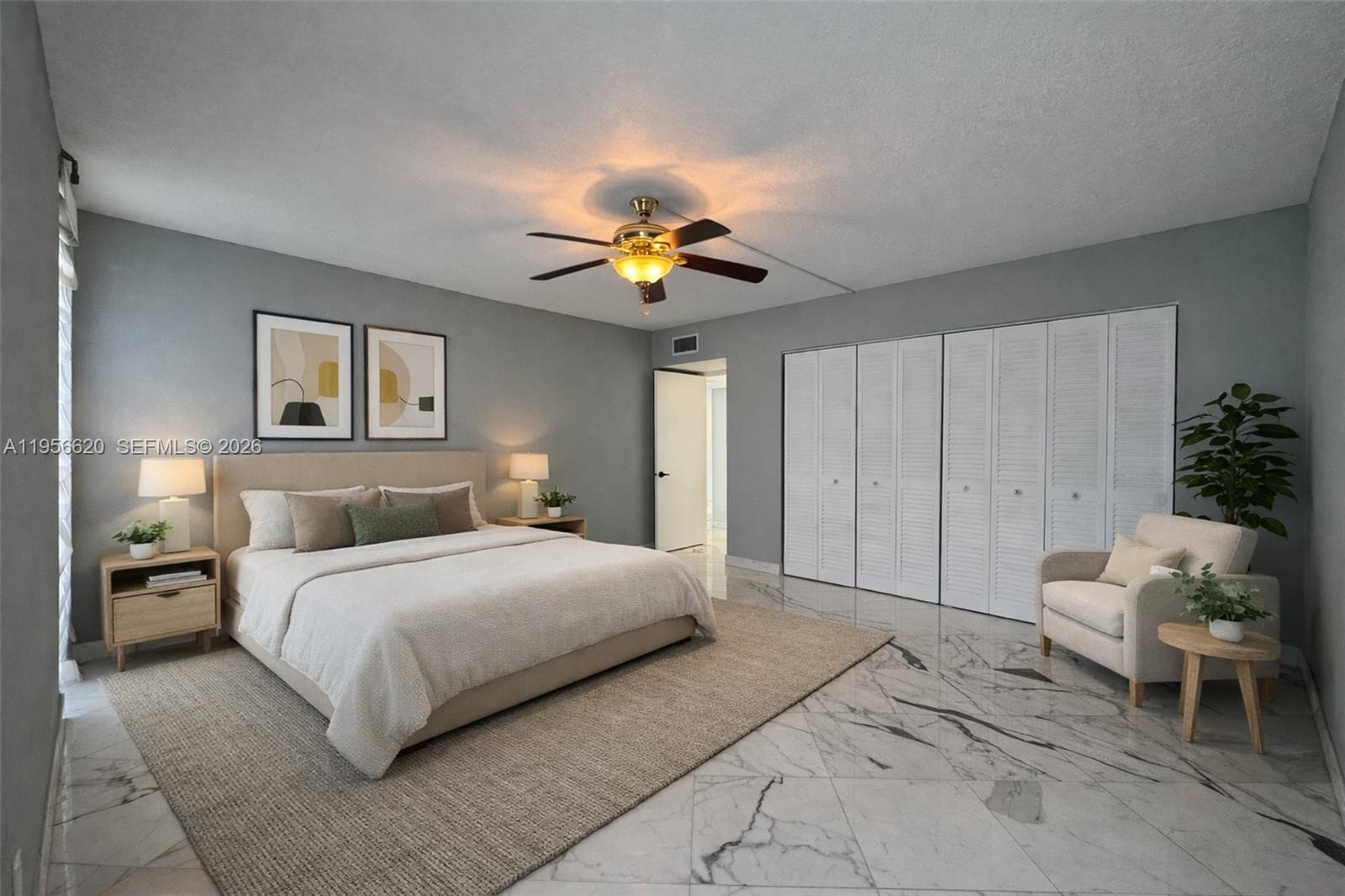 4800 Bayview Dr #206, Fort Lauderdale FL 33308