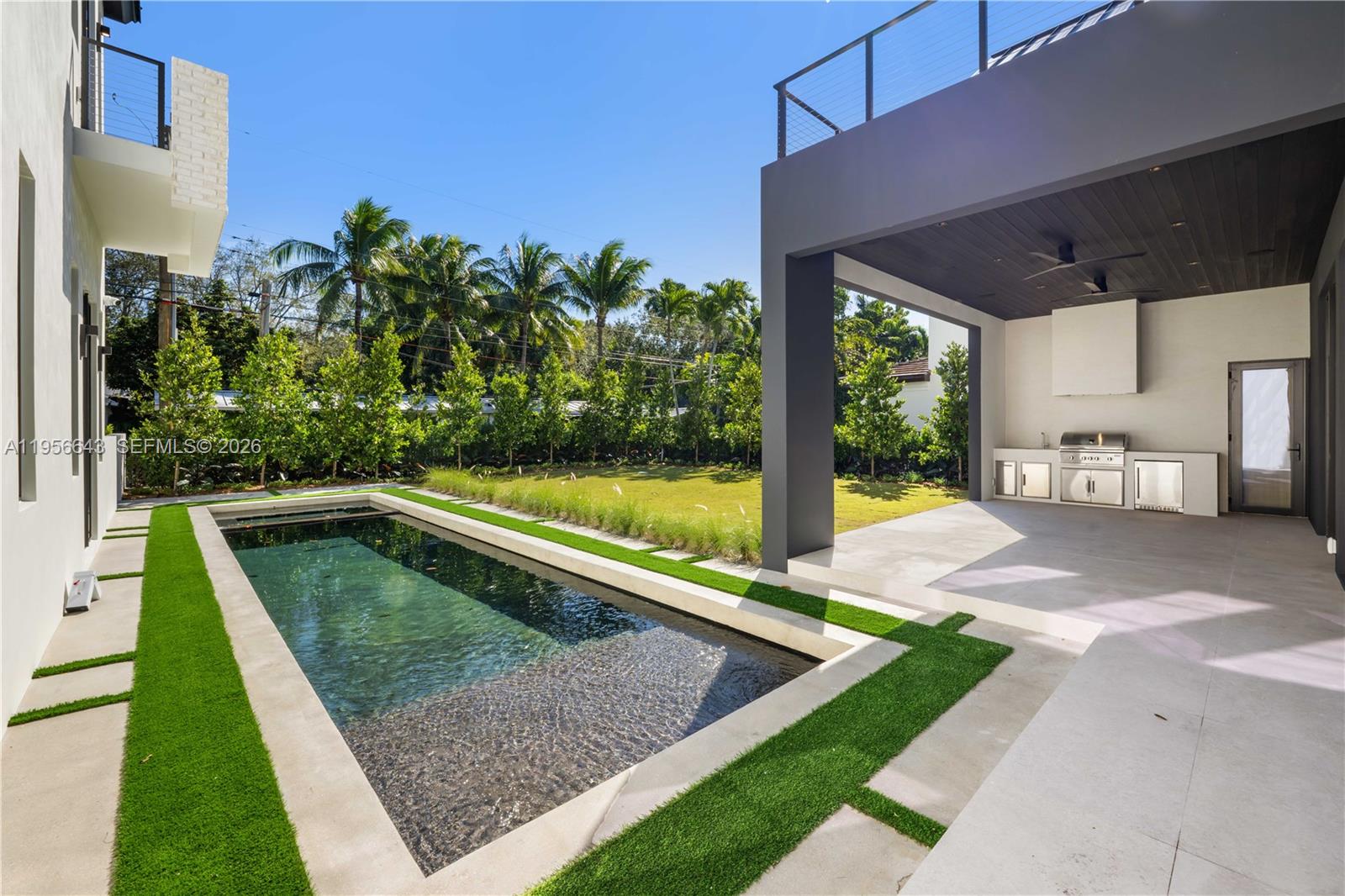 7401 SW 54th Ave, Miami FL 33143