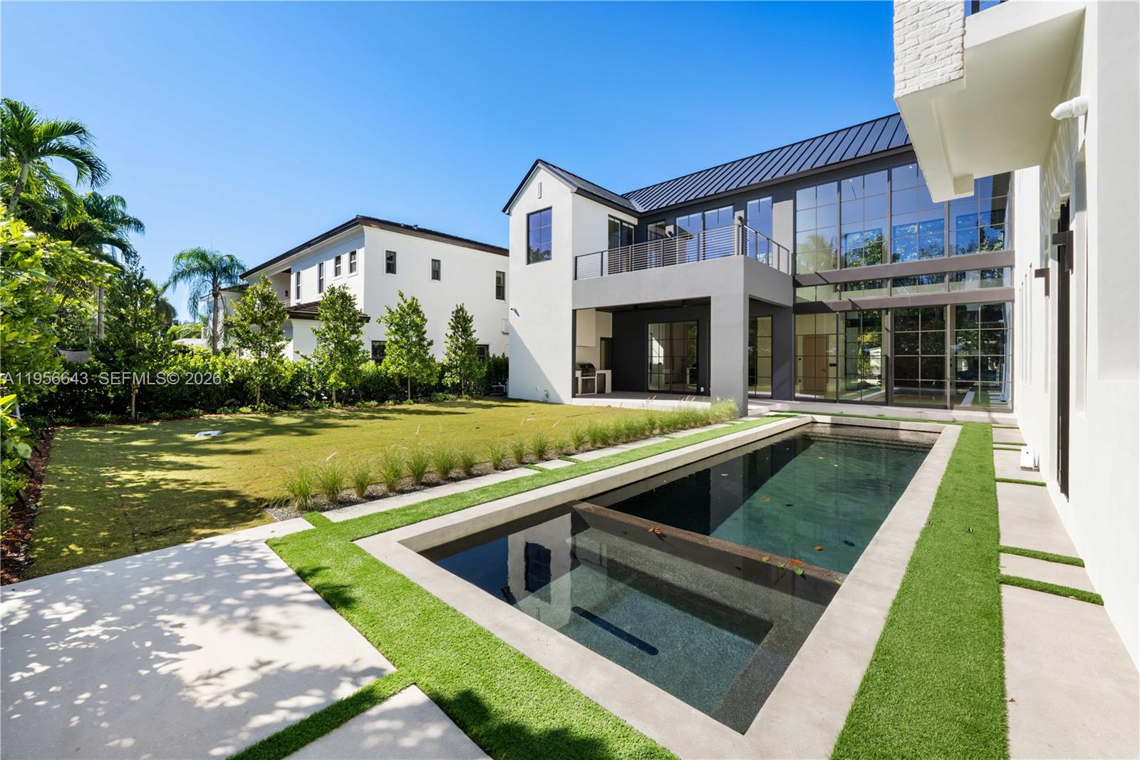 7401 SW 54th Ave, Miami FL 33143
