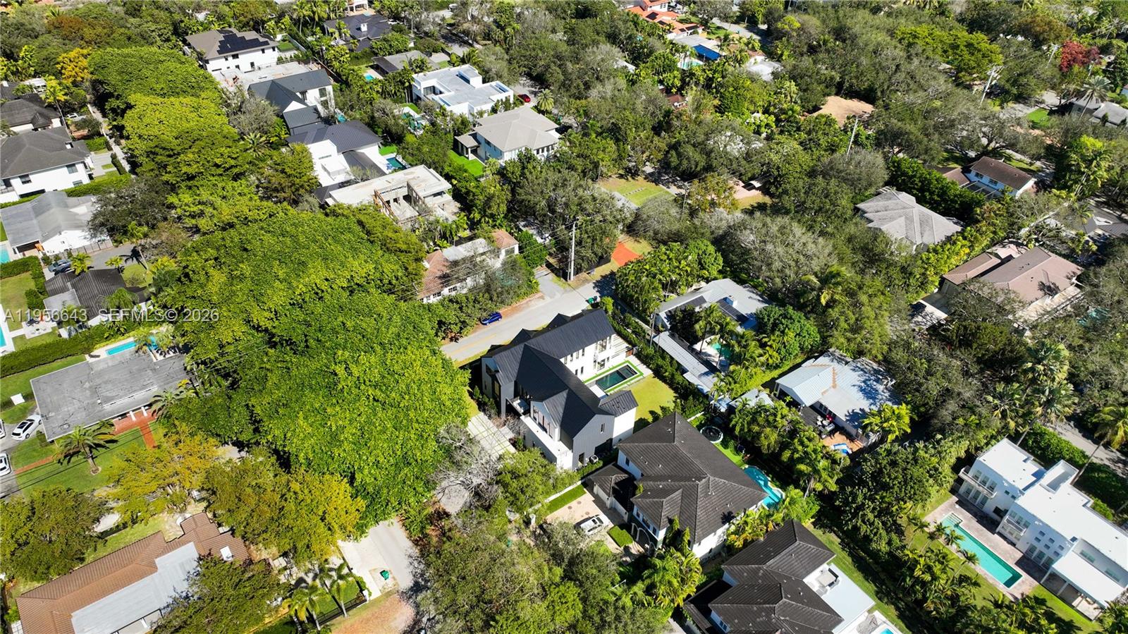 7401 SW 54th Ave, Miami FL 33143