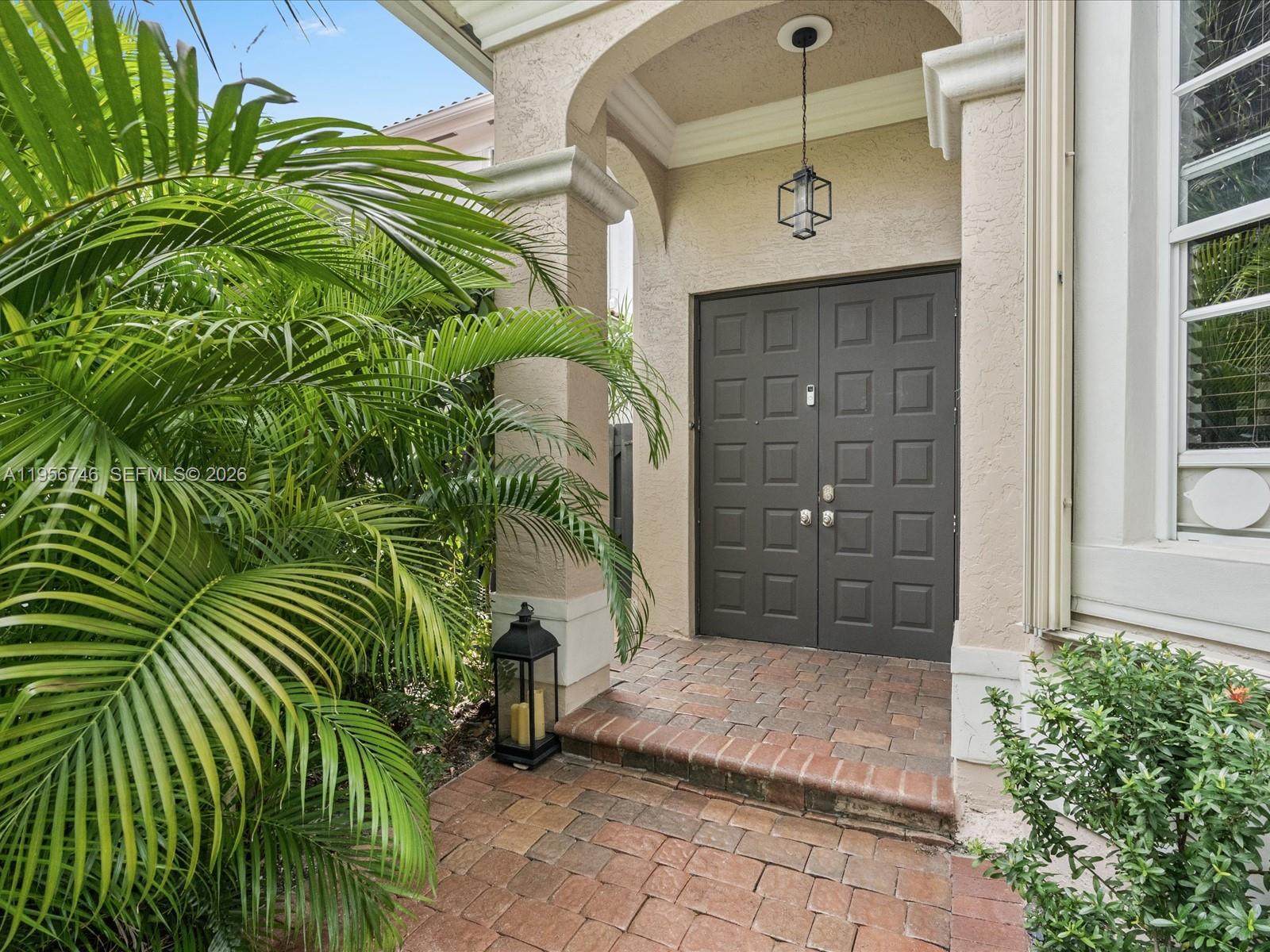 3960 194th Trl, Sunny Isles Beach FL 33160