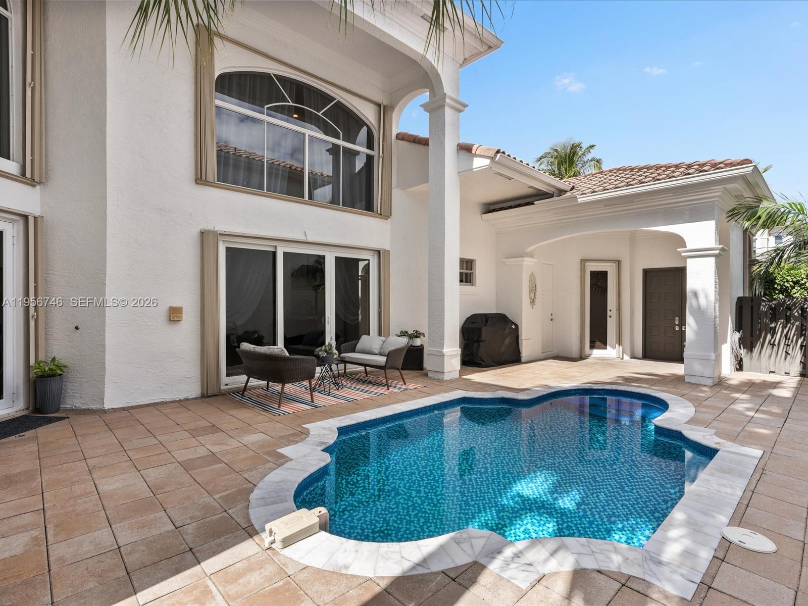 3960 194th Trl, Sunny Isles Beach FL 33160