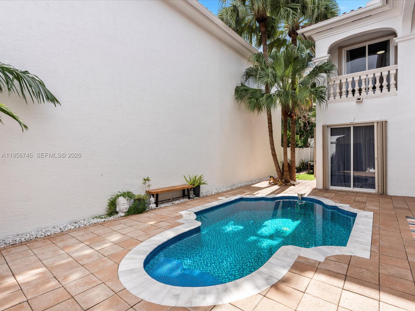 3960 194th Trl, Sunny Isles Beach FL 33160