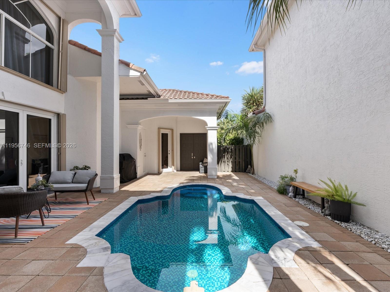 3960 194th Trl, Sunny Isles Beach FL 33160