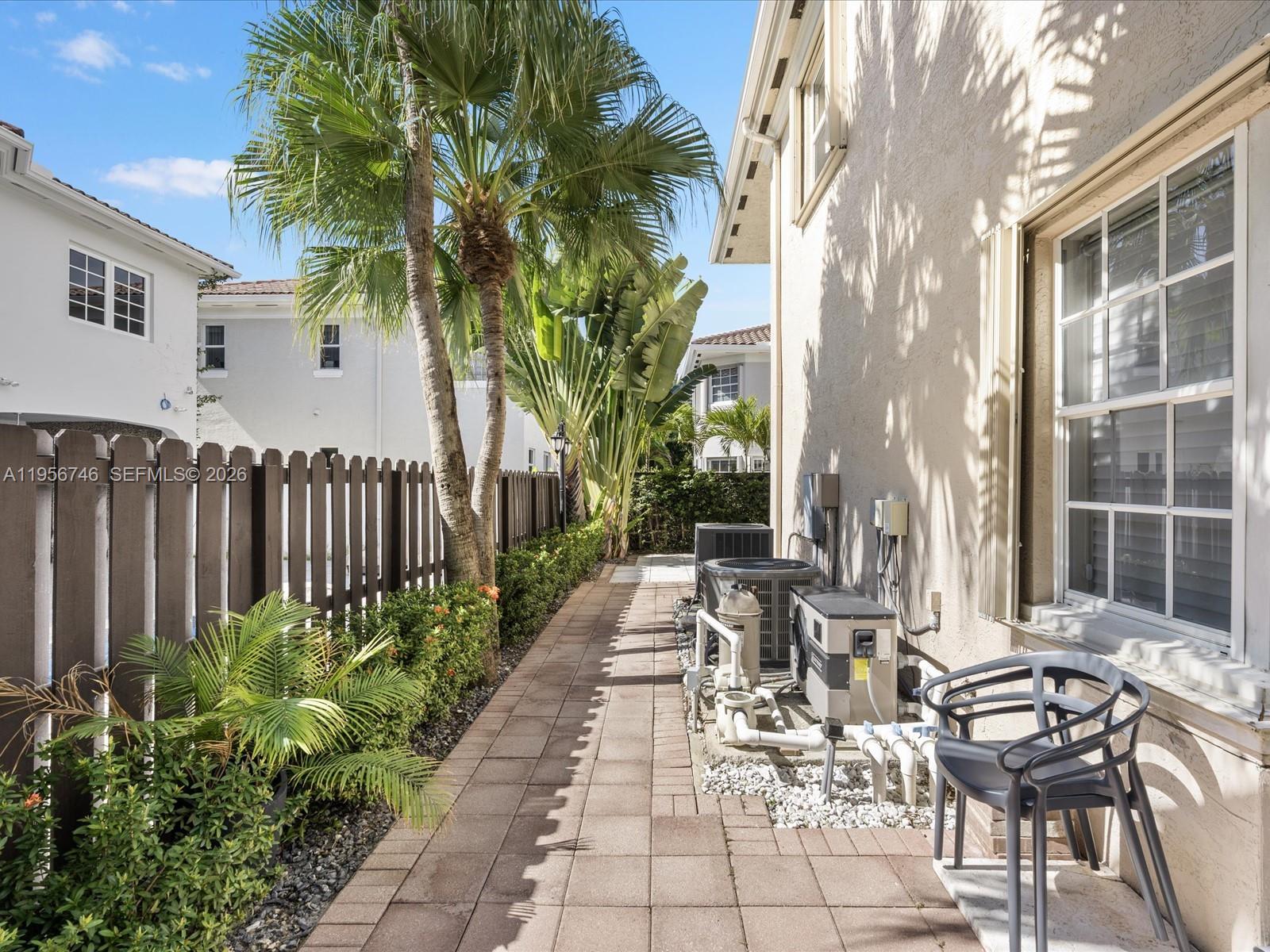 3960 194th Trl, Sunny Isles Beach FL 33160
