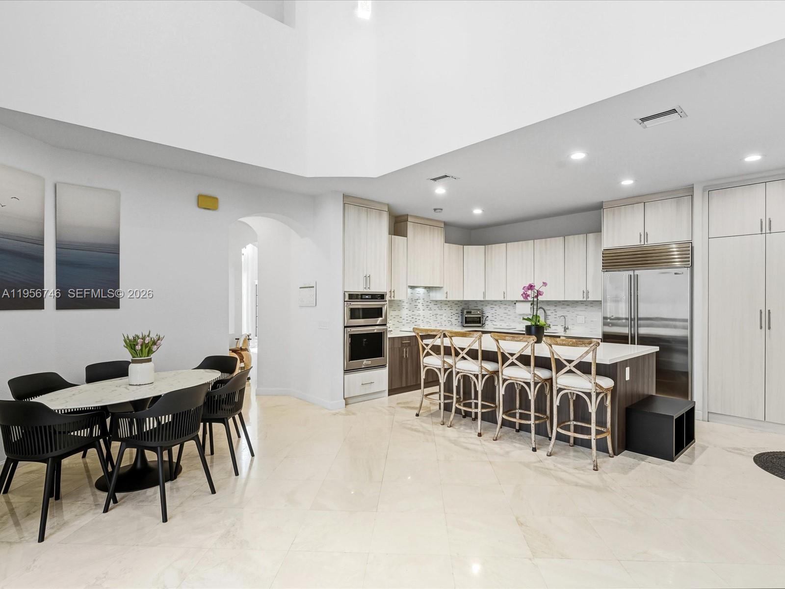 3960 194th Trl, Sunny Isles Beach FL 33160