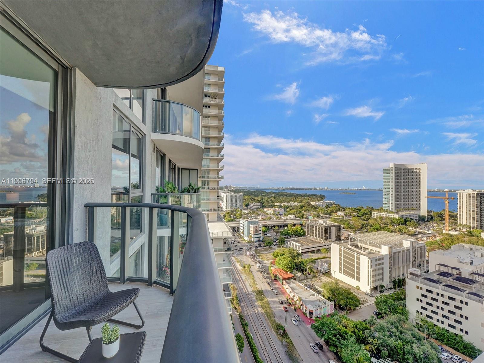 121 NE 34th St #2106A, Miami FL 33137