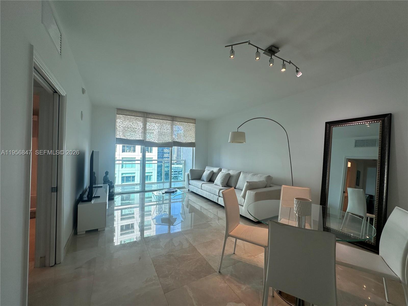 950 Brickell Bay Dr #1402, Miami FL 33131