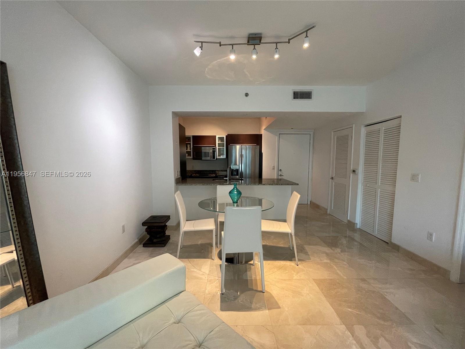 950 Brickell Bay Dr #1402, Miami FL 33131