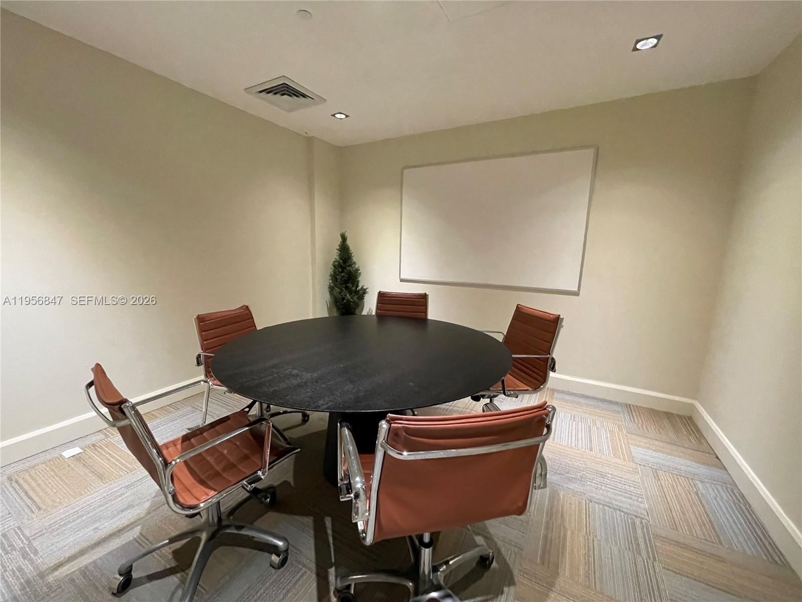 950 Brickell Bay Dr #1402, Miami FL 33131
