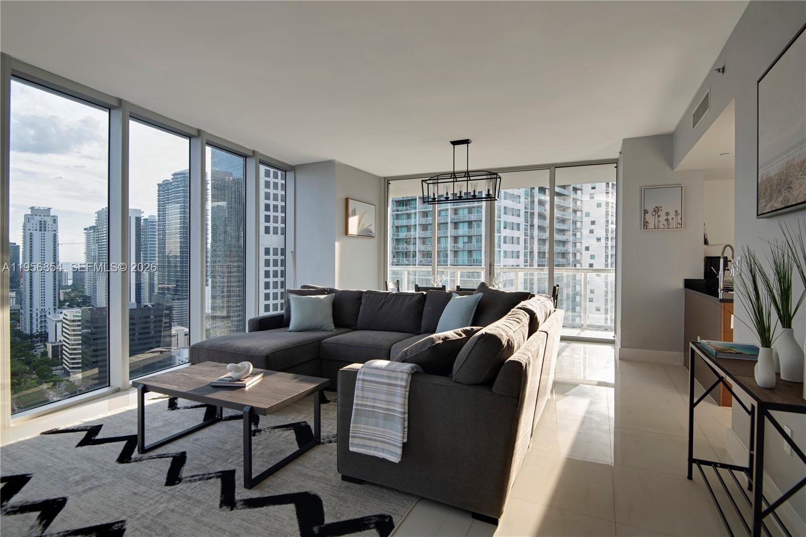 485 Brickell Ave #3208, Miami FL 33131