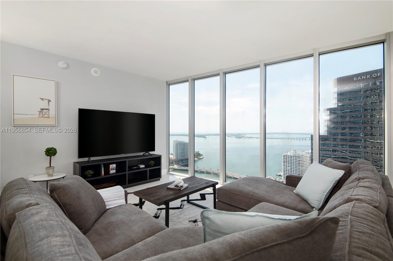 485 Brickell Ave #3208, Miami FL 33131