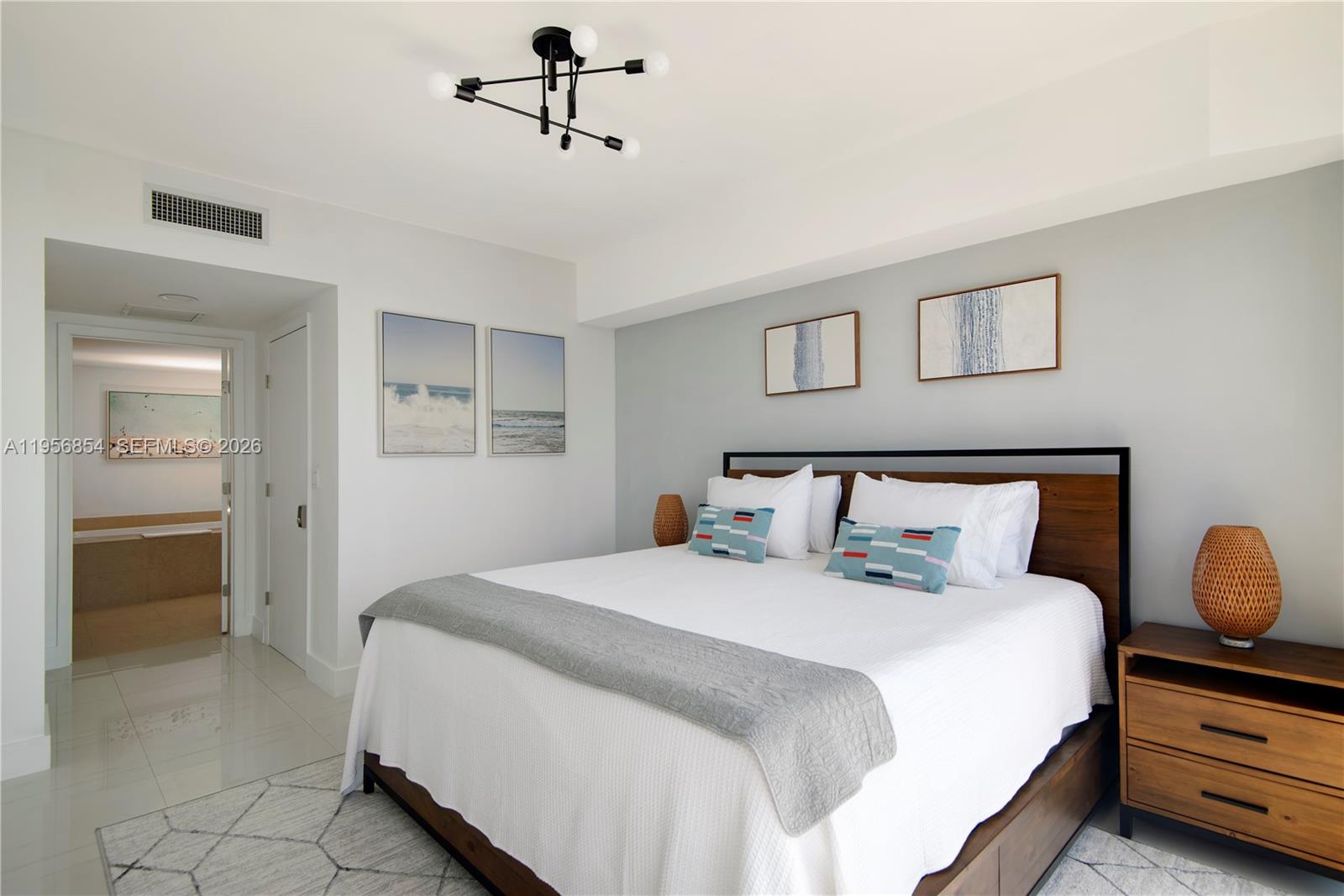 485 Brickell Ave #3208, Miami FL 33131