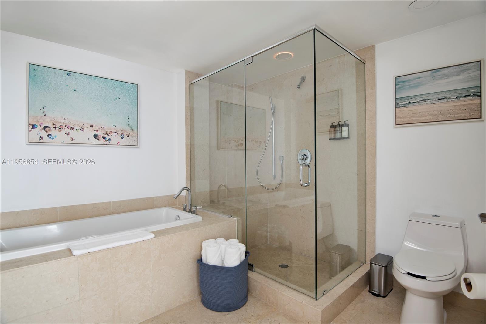 485 Brickell Ave #3208, Miami FL 33131