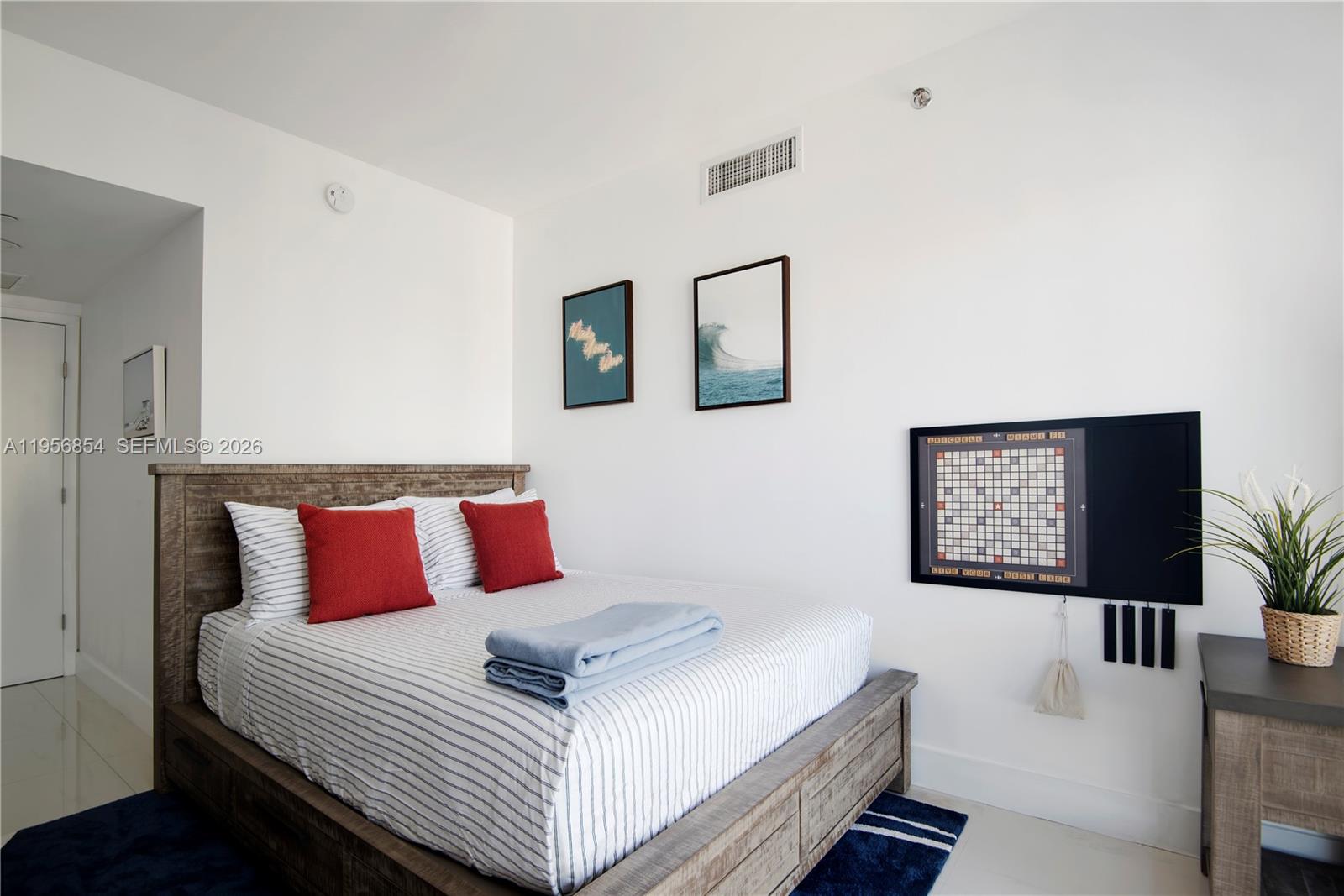 485 Brickell Ave #3208, Miami FL 33131