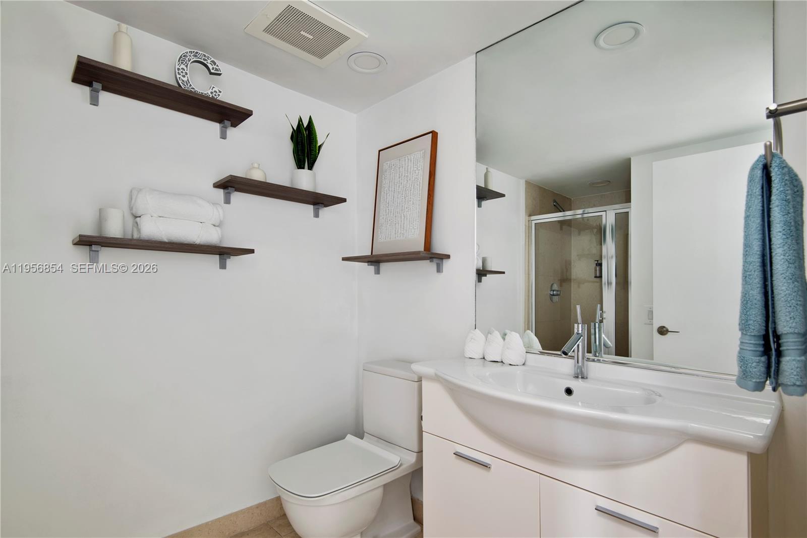 485 Brickell Ave #3208, Miami FL 33131