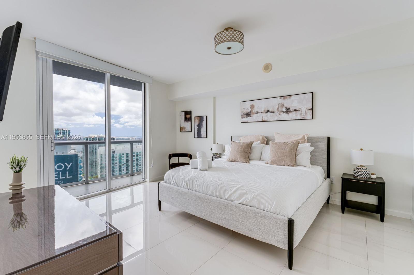 485 Brickell Ave #4706, Miami FL 33131